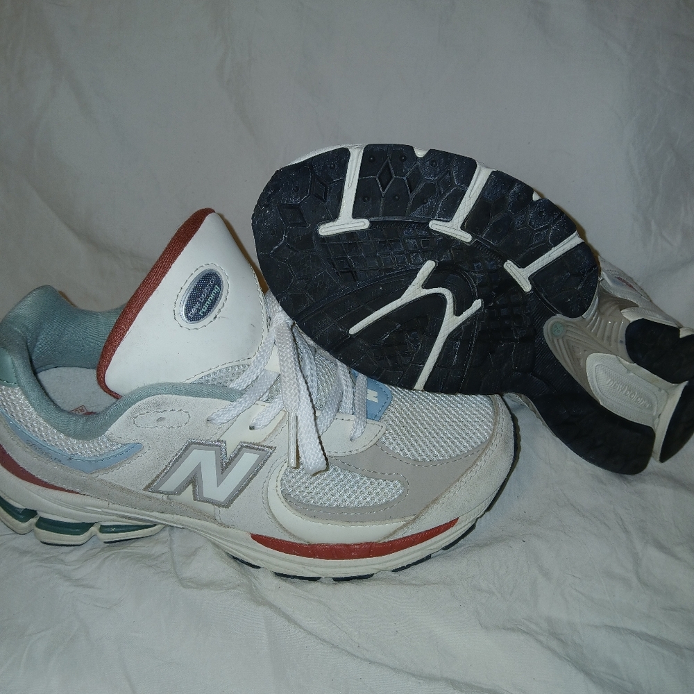 New Balance White and Red Athletic Shoes